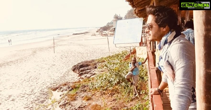 Shreyas Talpade Instagram - New Day. New Story Shoot mode on!🎥 Goa brings the best out of me🏖#BeachLife