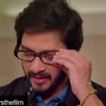 Shreyas Talpade Instagram - 🤓 #Repost @settersthefilm (@get_repost) ・・・ High-tech setting for one of the biggest education scams ever. Experience the thrill in the #Setters film, releasing on 3rd May. Watch the #SettersTrailer here: (Link in bio) @lovelyfilmsprod @manivikash1 @setterashwini @aftabshivdasani @shreyastalpade27 @actorvijayraaz @cinematicsindia @sonnalliseygall @ishidutta @salimmerchant @manurishichadha @anilcharanjeett @neerajsood2006 #JameelKhan #PawanMalhotra @nh_studioz #Setters . . . . . #Trailer #ShreyasTalpade #AftabShivdasani #IshitaDuttaSeth #sonnalliseygall #LovelyFilms #Bollywood #Movies #Cinema #Films
