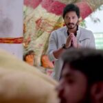 Shreyas Talpade Instagram - माफिया Vs पोलिस💪🏻 किसकी होगी जीत, किसकी होगी हार। Catch #Setters soon in the cinemas, 3rd May 2019! @lovelyfilmsprod @VManiT @DhoopAshwini @AftabShivdasani @santoshthundiyi @SonnalliSeygall @ishidutta @salim_merchant @iammanurishi @ActorJameel @nh_studioz