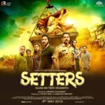 Shreyas Talpade Instagram - सेटिंग हर जगह हो सकती है। पैसा फैंक तमाशा देख। #Setters आ रहे हैं #SettersTrailer ले के कल। Stay Tuned! @lovelyfilmsprod @VManiT @DhoopAshwini @AftabShivdasani @santoshthundiyi @SonnalliSeygall @ishidutta @salim_merchant @iammanurishi @ActorJameel @settersthefilm @nh_studioz