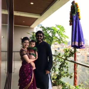 Shreyas Talpade Instagram - नव्या वर्षाची सुरुवात… गुढीपाडव्याच्या भरभरून शुभेच्छा! 🙏 #GudiPadwa #GudiPadwaTradition