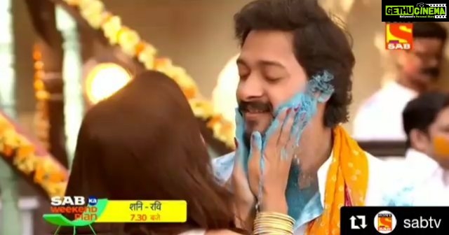 Shreyas Talpade Instagram - Holi kab hai? kab hai holi? Lucky bhai maafi to aapko mangni padegi aaj nahi to kal kyonki #MyNameIjjLakhan😎 #Repost @sabtv (@get_repost) ・・・ Holi ke mauke par Lakhan ko mila hai ek behadh mushkil kaam - Lucky bhai se maafi dilwana. Kya Lakhan iss kaam ko anjaam de paayega? Jaanne ke liye dekhiye #MyNameIjjLakhan, iss Sat-Sun shaam 7:30 baje, sirf Sony SAB par! #LakhanOnSAB @shreyastalpade27 @iamparmeetsethi @archanapuransingh @paritosh.painter @esharkansara @deekshaksonalkar