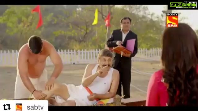 Shreyas Talpade Instagram - Ek Aetihasik Kushti meri meeshti❤ ke liye🤷🏻♂ #Repost @sabtv (@get_repost) ・・・ Ek kushti ka match, aur daanv pe hai Lakhan ki Radha. Kahin kushti ki dhool mein uska pyaar dhool mein naa mil jaaye. Dekhiye #MyNameIjjLakhan, iss Sat-Sun shaam 7:30 baje, sirf Sony SAB par! #LakhanOnSAB @shreyastalpade27 @iamparmeetsethi @archanapuransingh @paritosh.painter @esharkansara @deekshaksonalkar