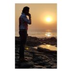 Shreyas Talpade Instagram - Face the sunshine....& shadows will fall behind you.