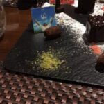 Shreyas Talpade Instagram - Dessert that tells a story❤🤗 Thank you chef @ganeshp1610 👨‍🍳 . . . #Iqbal #Golmaal #ApnaSapnaMoneyMoney #Setters