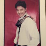 Shreyas Talpade Instagram - Throwback to the time when I thought a tie thrown as a scarf on a shirt looks sexy. Tie courtesy my big bro who had the money to buy it & was kind enough to lend it 😄😄. #ThrowbackThursday #FirstPhotoshoot