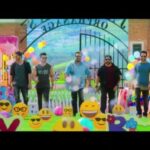 Shreyas Talpade Instagram - Our magic of #GolmaalAgain completes a year! A bunch of friends that became family over the course of filming the movie❤. Lots of love and special mention to all my fans for the love you gave Laksman 🙌🏻 Thank you for making it the biggest success of 2017. #GolmaalAgainTurns1 🎉🎊 . . . @ajaydevgn @itsrohitshetty @parineetichopra @tabutiful @arshad_warsi @tusshark89 @khemster2 @neilnitinmukesh @imsanjaimishra @rohitshettypicturez @reliance.entertainment @manglmurtifilms