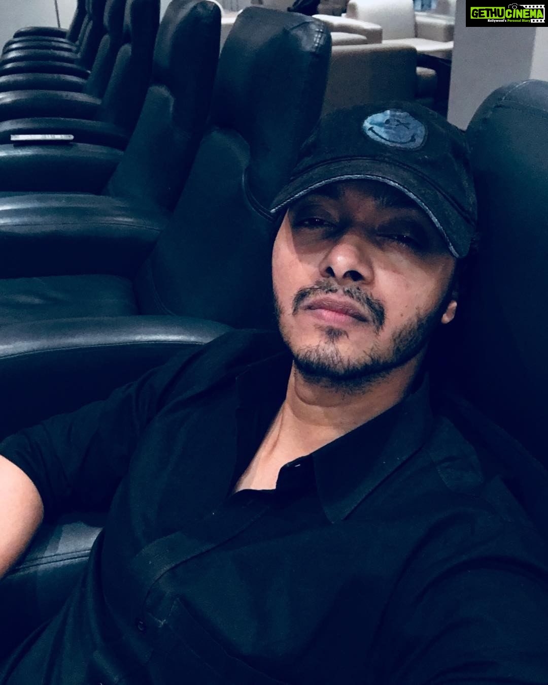Shreyas Talpade Instagram - What do you do when you have multiple choices....& each one eventually ends up being the same. #justasking