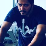 Shreyas Talpade Instagram - Aaj toh phat gayi bhai. #workout #bandbajgayee.