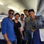 Shreyas Talpade Instagram – Guess who joined us for some Golmaal on the way to Delhi? #ashishnehra is ready for #GolmaalAgain this Friday. Are you ?