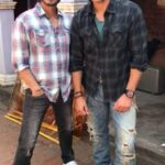 Shreyas Talpade Instagram - Tune in karna na bhoolein aj dopahar 12 baje aapki nalikaa par... Matlab #YouTube par... #KudiyaSheherDi out today ! #PosterBoys