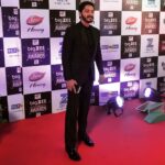 Shreyas Talpade Instagram – About tonight at #bigZeeAwards

outfit by @rahul.agasti
