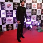 Shreyas Talpade Instagram - About tonight at #bigZeeAwards outfit by @rahul.agasti