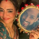 Shweta Bhardwaj Instagram – Happy #karvachauth to ever one…In the fast life …. With no food and water the day is goesby so slow … and ever sec that goes I know that I love u more… and pray that u have a health happy and long life … @salilacharya ok ya ya he is fasting also … because he can’t even imagine a life with out me …