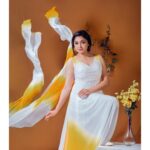 Sija Rose Instagram - Give me wings Let me fly To touch the sky My sunset sky .🌤 Picture: @sidhiqueakber Styling: @afreenkallen Costume: @ashtofficial MUA: @groommakeup_bloomsmakeover @faseela_hena . #fashion #fashionblogger #fashionista #fashionstyle #fashionable #fashiongram #fashionblog #fashiondiaries #fashionphotography #style #love #instagood #like #photography #beautiful #photooftheday #follow #instagram #picoftheday #model #bhfyp #art #beauty #instadaily #me