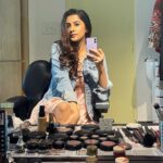 Simran Sharma Instagram - makeup mirror selfies spam💄👁👄💁🏻‍♀️