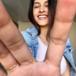 Simran Sharma Instagram - swipe for a pop of colour💞