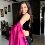 Simran Sharma Instagram – ‘Ve main chambe de pahadaan waali shaam ve, mundeya’🎶🌸✨

Choreography by @dancenmeee💕 

#reelitfeelit #feelitreelit #reelkarofeelkaro #feelkaroreelkaro #reels #reelsindia #instagram #dance #dancereels #bellydance #launglaachi
