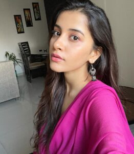 Simran Sharma Instagram - The many moods of monsoon💕🌧 

#monsoon #jhumke #pink #gorgeousweather