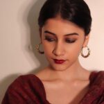 Simran Sharma Instagram - ‘तेरी झुकी नज़र तेरी हर अदा मुझे कह रही है ये दासतां...’❣️