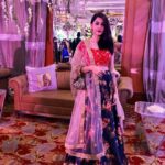 Simran Sharma Instagram - Congratulations to our @rajshrifilms family on the wedding of Devansh and Nandini!❤️💐 #BarjatyaFamily ••• Thanks for the 📸 @tushar.pandey 💕 ••• 👗 @bharathgandhiofficial