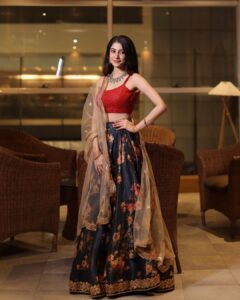 Simran Sharma Instagram - 💃🏻✨♥️