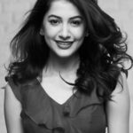 Simran Sharma Instagram - Swipe for #bts of this super fun shoot!💃🏻 . . . 📷 @avigowariker ❣️ 💄 @vipulbhagatmakeupandhair 🌈 👗 @terrencelobo 💕 #blackandwhite #monochrome #thatreddress