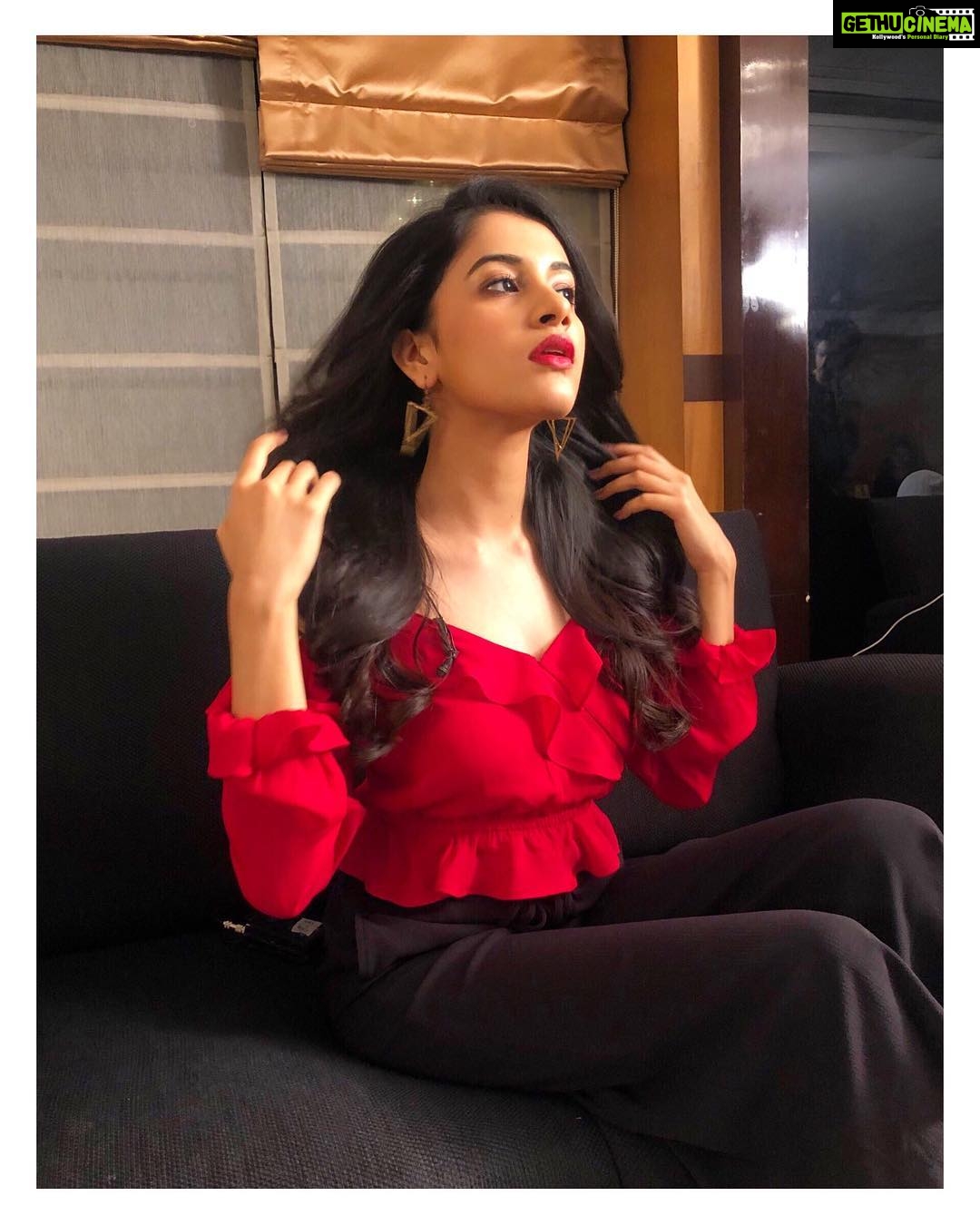 Simran Sharma Instagram - she’s fire and ice, you’ll fear the cold and crave the burn❣️ #flipthathair #rise #shine