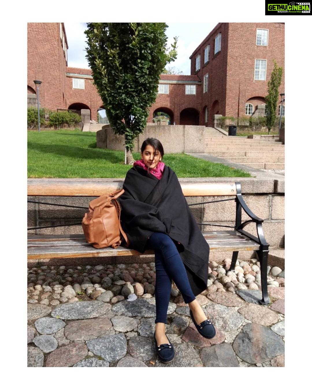 Simran Sharma Instagram - say hello to hooman-burrito🌯🤪 #wintervibes