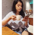 Simran Sharma Instagram - basic💁🏻‍♀️🍫 #hotchocolatelove