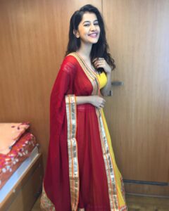 Simran Sharma Instagram - do more of what makes you happy🌻