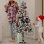 Smriti Khanna Instagram – Anayka all set to welcome Santa 🎅🎄