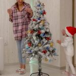 Smriti Khanna Instagram - Anayka all set to welcome Santa 🎅🎄