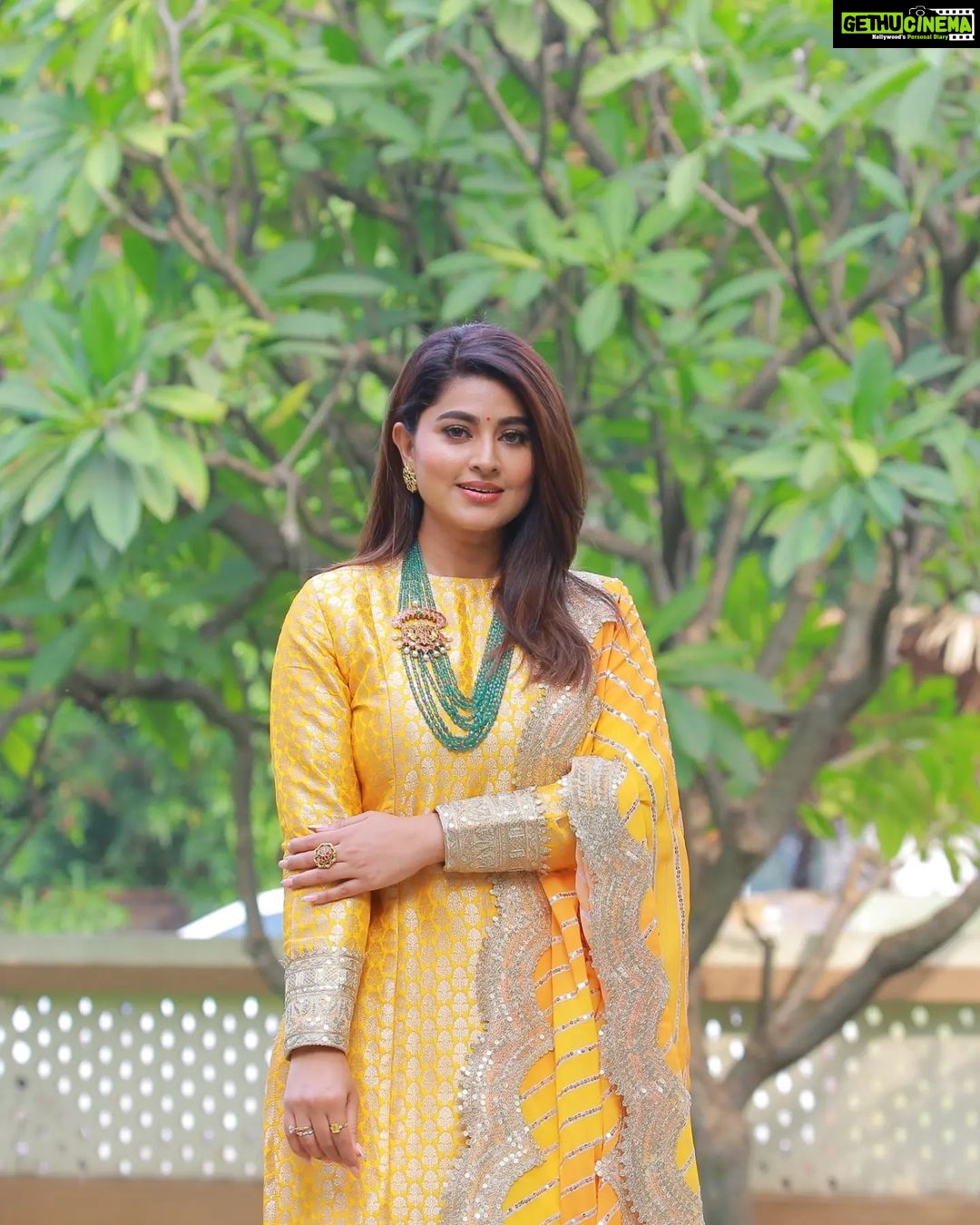 Sneha Instagram - You can't change how people treat you or what they say about you. All you can do is change how you react to it.!!! @geetuhautecouture @kalasha_finejewels @clicks_by_ajay #yellowdress #salwarsuits #atitude #alwazbekind #howppltreatyou #livelife