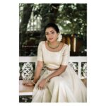 Sneha Babu Instagram - 🌼🌼 Photography:- @raneesh_photography Outfit:- @ashdev_designers MUA:- @makeupbyrosna Jewellery:- @ch_goldanddiamonds #onam #coronam #staysafe #spreadlove