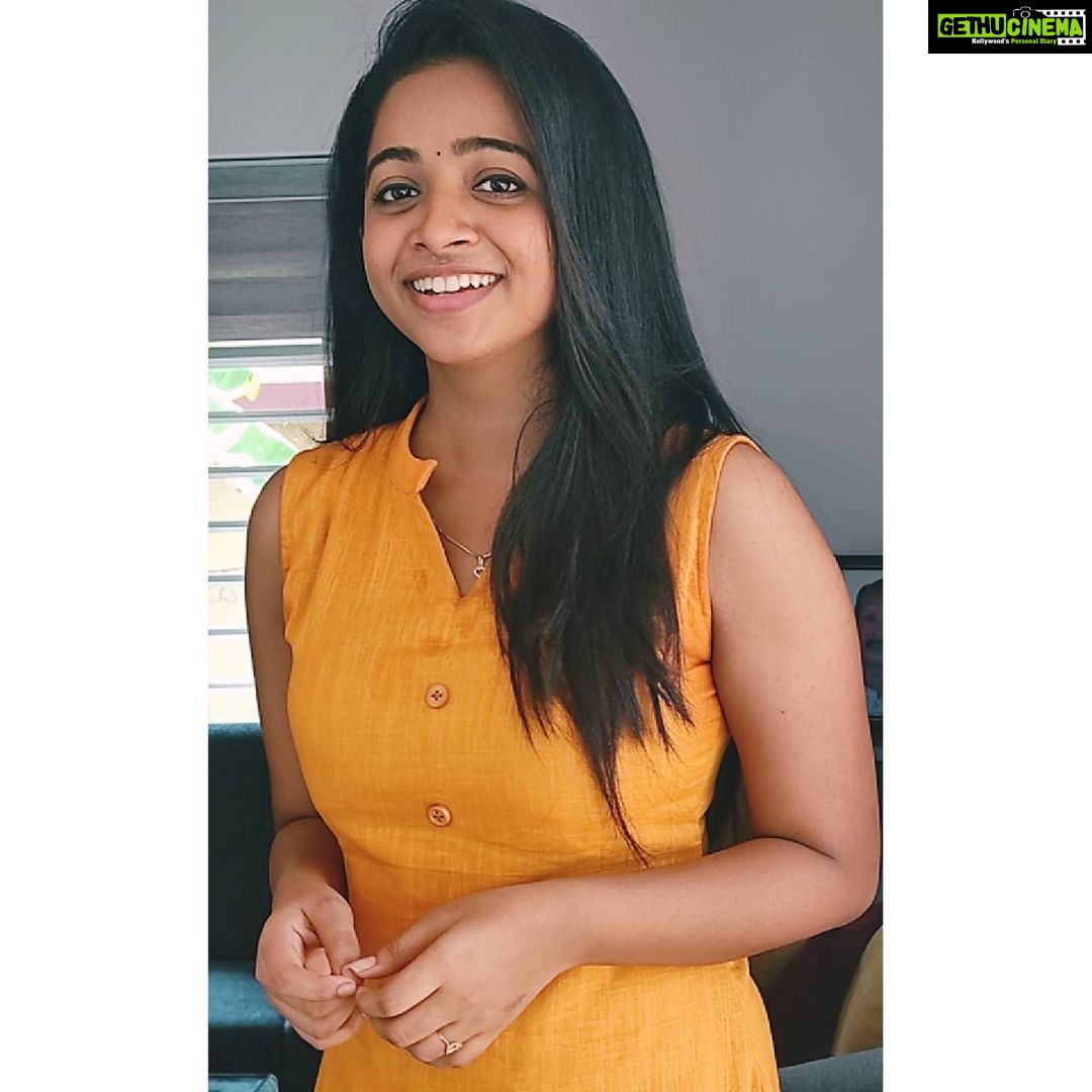 Sneha Babu Instagram - Oh hello, there!!! Outfit:- @laureata_