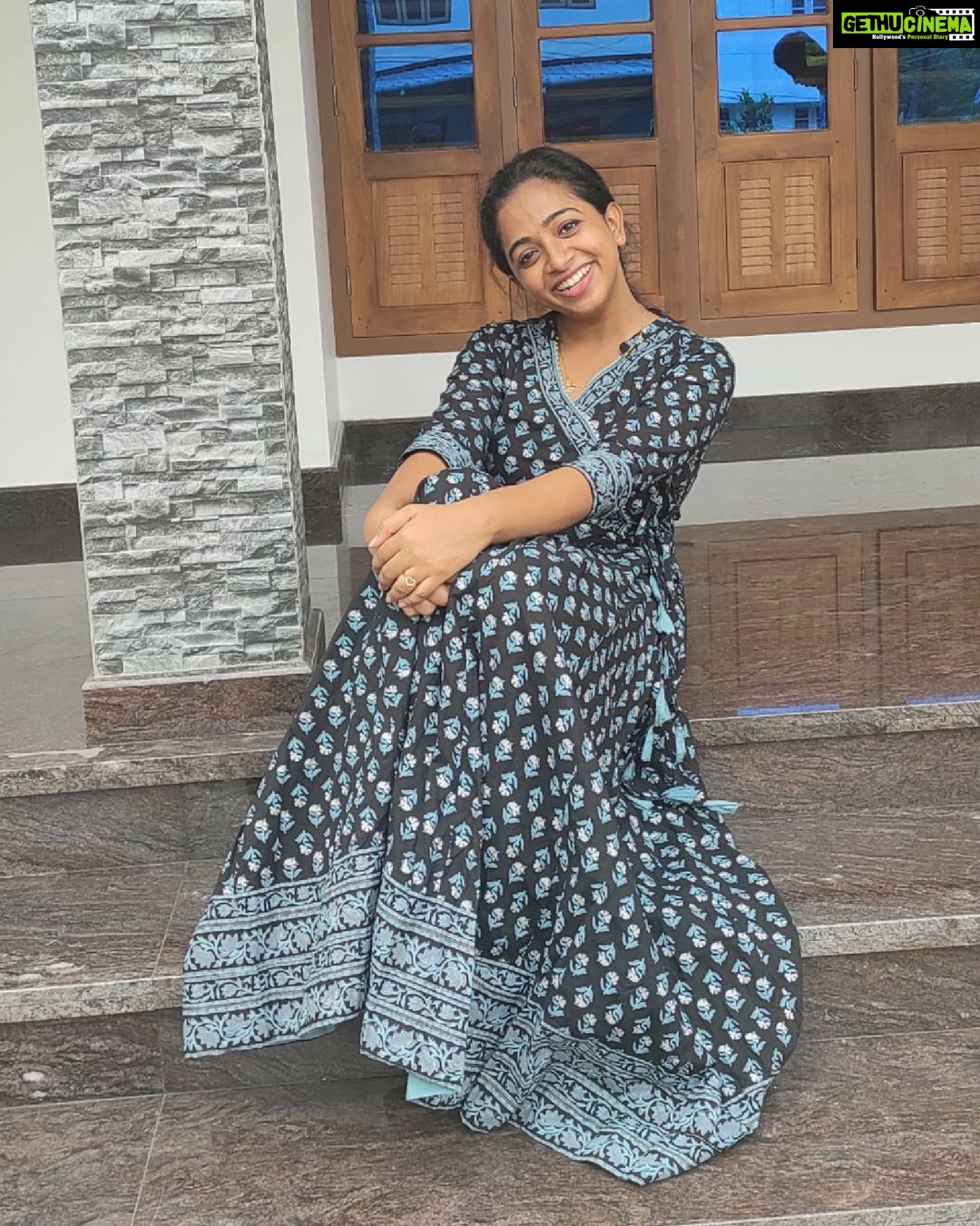 Sneha Babu Instagram - 😁 Outfit:- @clothingbellusbydje Kanjoor