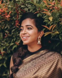 Sneha Babu Instagram - Styling and makeup: @ashif_marakkar
Click : @jijo.geo
Wearing : @thebrandstorebyfebitha
Jewelleries : @kochuz_jewellery