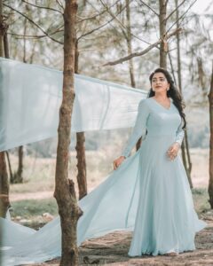 Sneha Babu Instagram - 💙
Styling and makeup: @ashif_marakkar
Click : @jijo.geo
Wearing : @ahdesignlabel
Jewelleries : @studiobluefashions