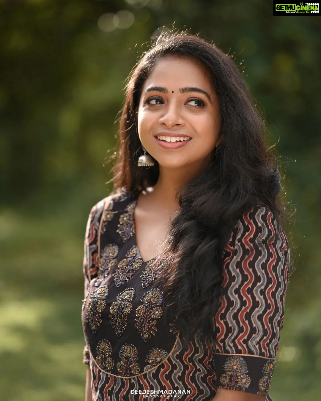 Sneha Babu Instagram - 🤍 Wearing:- @lax_desino Pc:- @deejesh_madanan MUA:- @soumyashyam_makeupartist