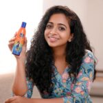 Sneha Babu Instagram - I had no idea that my common hair problems are 7 early signs of hair fall. But I was rescued by Parachute Advansed Ayurvedic Hair Oil. All my hair problems have reduced so much since then. Try it guys and prevent severe hair fall. #7earlysignsofhairfall #earlysigns #ParachuteAdvansed #ParachuteAdvansedAyurvedicOil #ayurveda #coconuthairoil #parachuteayurvedic