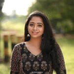 Sneha Babu Instagram - 🤍 Pc:- @deejesh_madanan MUA:@soumyashyam_makeupartist Outfit:- @lax_desino #smile #beauty #instagram #kerala