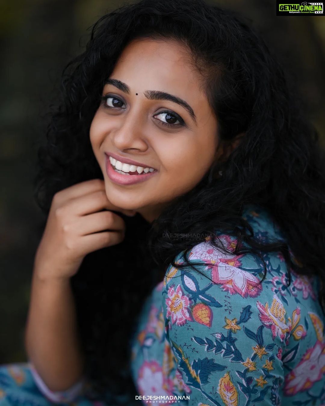 Sneha Babu Instagram - 😊 Pc:- @deejesh_madanan