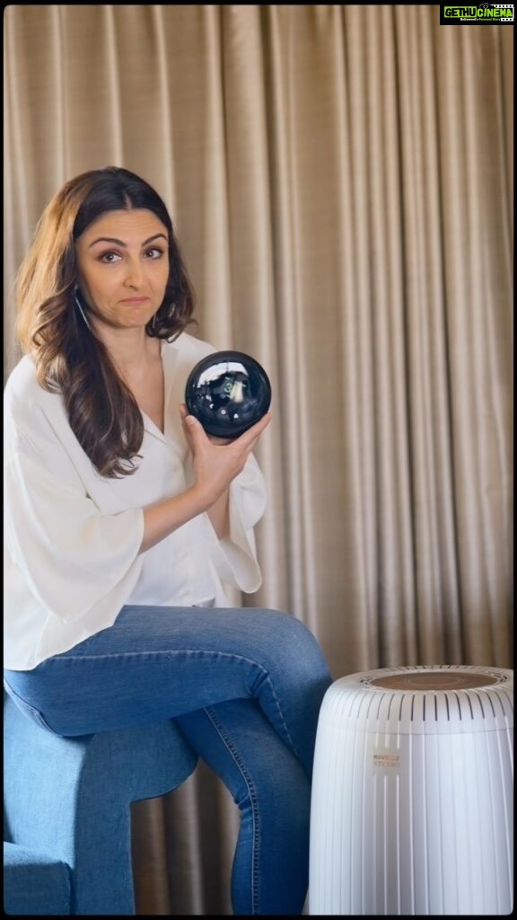 Soha Ali Khan Instagram - We try to provide our children with the best, but there are always some things that are out of our control like; Indoor air pollution. But now with Meditate Air Purifier by Havells Studio I am relieved as a mother, because I know my daughter is breathing in a clean and pure environment. You too should order now and take care of your family's health all year around. #MeditateAirPurifier #HavellsStudio #ad @havellsstudio