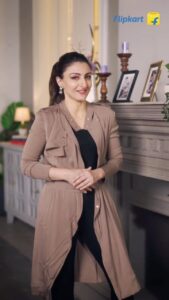Soha Ali Khan Instagram - My #HomeFlipover with @flipkart has come to life and I’m so excited to show you how it has turned out! So warm and welcoming! We can’t wait to have our friends and family over and spend the holidays together. Also, there’s more in store guys, stay tuned! @flipkartlifestyle #Flipkart #homemakeover #lifestyle #onlineshopping