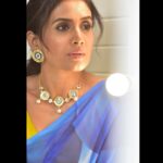 Sonali Kulkarni Instagram - Blue waters… Styled by : @prachethestylist Assisted by : @styledby_bhakti Saree : @boveeecom Managed by : @offbeatmediain Jewlery : @azotiique Hair : @bhaktiborade_hairstylist MUA : @shridharparab7906 Coordinator: @sujeetyadav4058 📸 : Dinesh Bhadsale