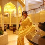 Sonali Kulkarni Instagram - Sunshine.. At Press conference of ‘Dharavi Bank’ Styled by : @prachethestylist ❤️ Assisted by : @styledby_bhakti @mansixix Saree : @shantibanaras Managed by: @elevate_promotions Jewlery : @azotiique Hair : @bhaktibarode_hairstylist Makeup : @shridharparab7906 Coordin : @sujeetyadav4058 📸 : @shruu_t #DharaviBank #mxplayeroriginals #MXplayer
