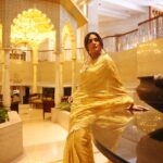 Sonali Kulkarni Instagram - Sunshine.. At Press conference of ‘Dharavi Bank’ Styled by : @prachethestylist ❤️ Assisted by : @styledby_bhakti @mansixix Saree : @shantibanaras Managed by: @elevate_promotions Jewlery : @azotiique Hair : @bhaktibarode_hairstylist Makeup : @shridharparab7906 Coordin : @sujeetyadav4058 📸 : @shruu_t #DharaviBank #mxplayeroriginals #MXplayer
