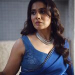 Sonali Kulkarni Instagram – Shimmery nights 💙

Styled by : @prachethestylist ❤️
Assisted by : @styledby_bhakti @mansixix
Saree : @the.almaree
Jewlery : @studio6jewels
Hair : @bhaktibarode_hairstylist
Makeup : @muabyshailesh @makeupandhair_by_anita 
Coordinator: @sujeetyadav4058
📸 :  @shruu_t