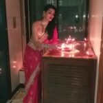 Sonali Raut Instagram - Happy Diwali guys!! Have a good one ✨✨🎆 #diwali #lights #festival #love #traditional #saree